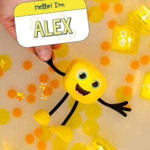 Glo Pals Postać do kąpieli Alex zestaw z 2 kostkami sensorycznymi 3+