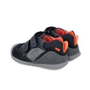 Sneakersy Biomecanics 241120-A054