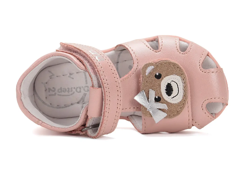 Sandały skórzane D.D.Step G075-51284D Baby Pink